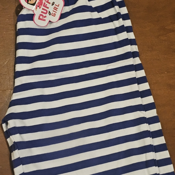 Matching Ruffle Girl Set - Picture 2 of 4